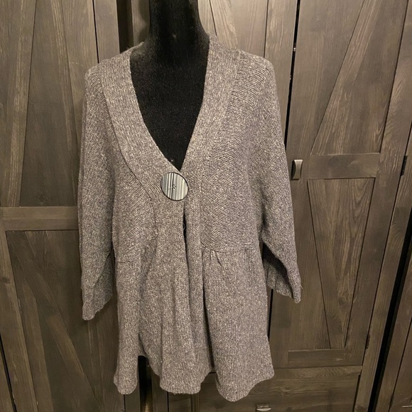 Dress Barn Sweaters - Womens Dressbarn Sweater size 18/20 3/4 Sleeve Gray Cardigan Top